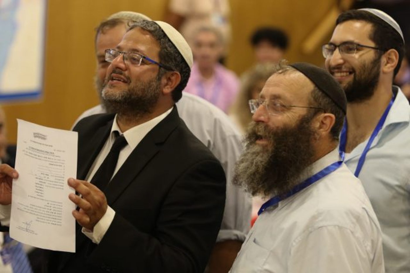 רצים לבד, מנצחים לבד