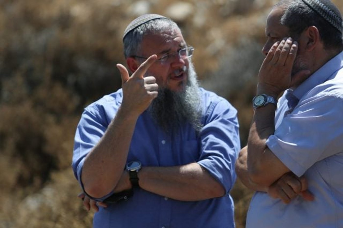שלמה נאמן, ראש מועצת גוש עציון עם יוחאי דמרי ראש מועצת הר חברון