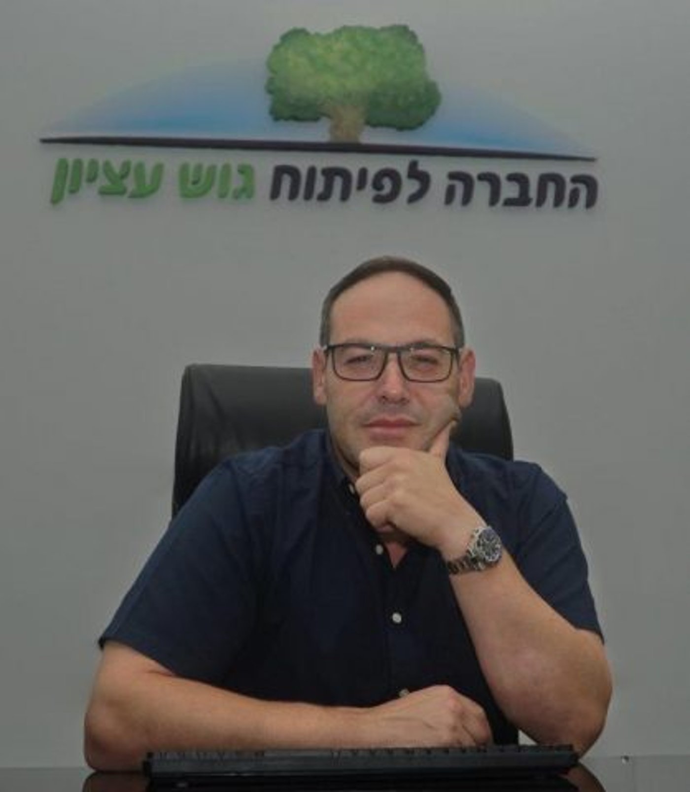 מנכ"ל החברה לפיתוח גוש עציון אהרוני נויבואר