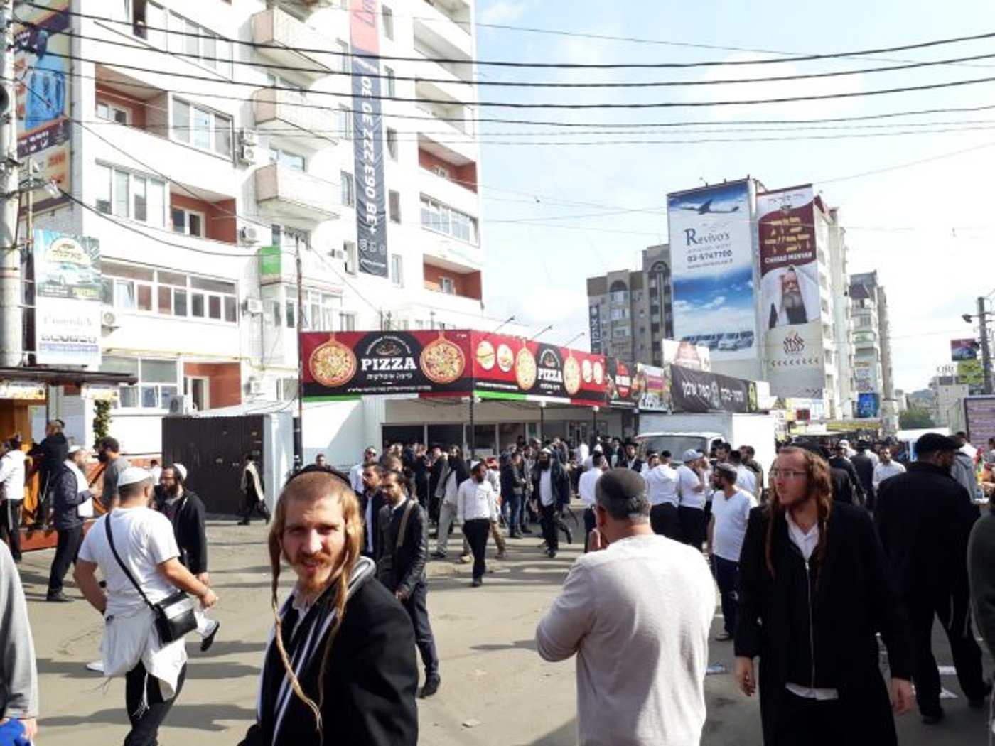 רגע לפני החג: כך נראים רחובות אומן. תיעוד מיוחד