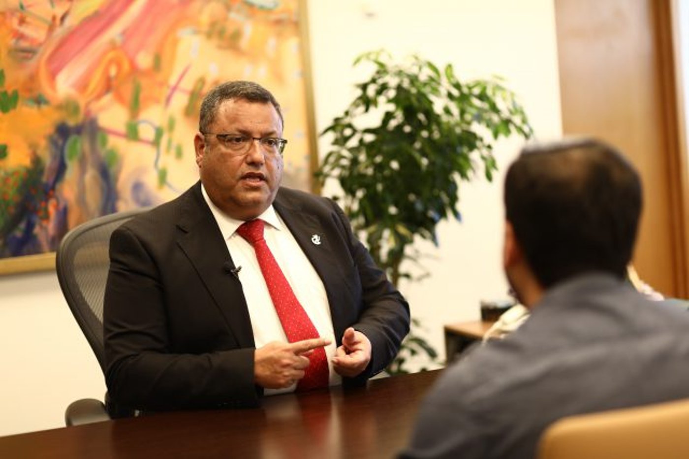 משה ליאון בראיון לאתר "סרוגים" אוקטובר 2019 (צילום: שלומי כהן, סרוגים)