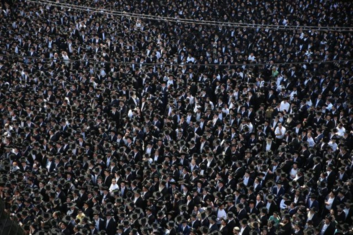 גלריה: רבבות בהלוויית הרב ניסים קרליץ זצ"ל
