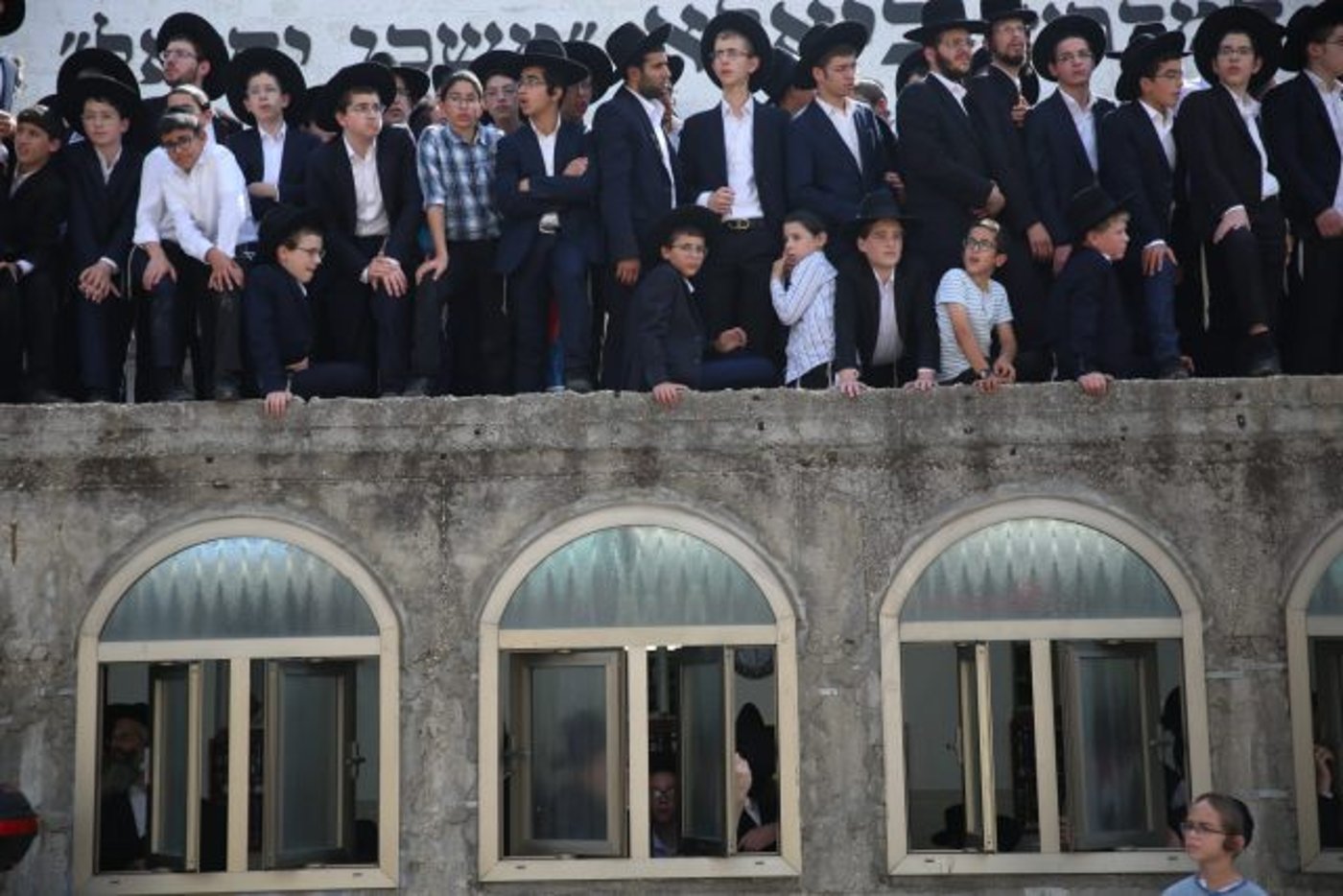 גלריה: רבבות בהלוויית הרב ניסים קרליץ זצ"ל