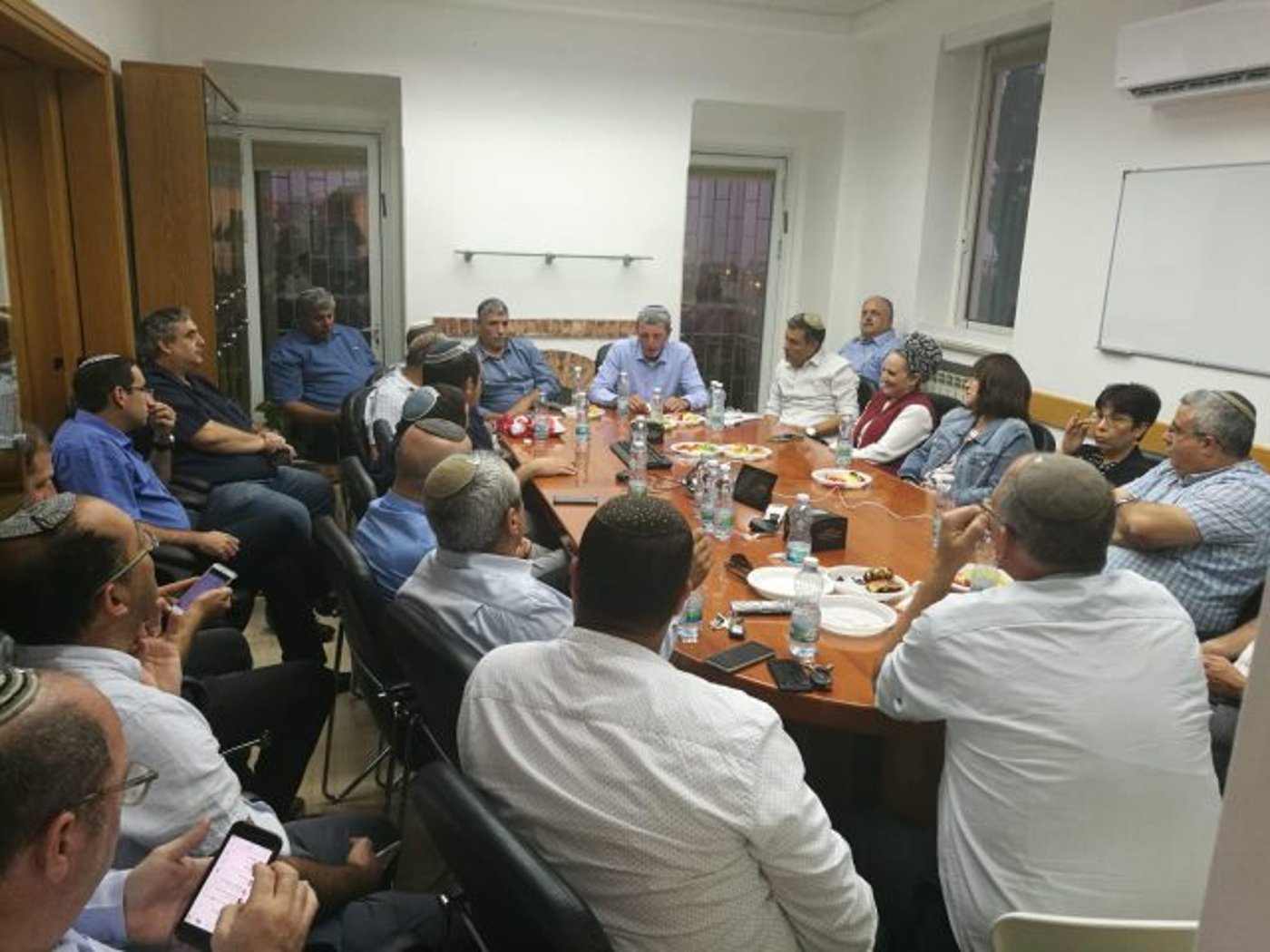 ישיבת מזכירות הבית היהודי