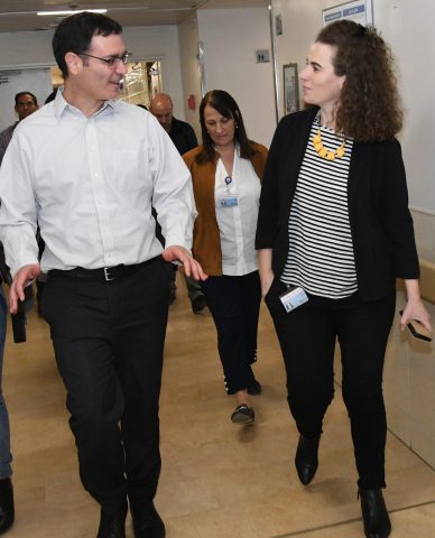 ד'ר איריס קלירס ומשה בר סימן טוב – צילום דוברות וולפסון
