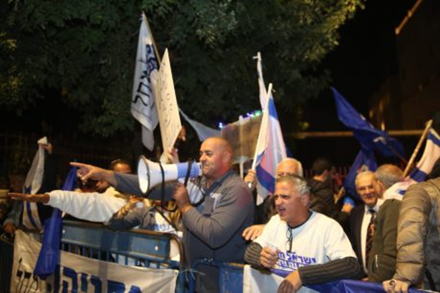 בת"א וירושלים: עוד הפגנות בעד ונגד נתניהו • צפו