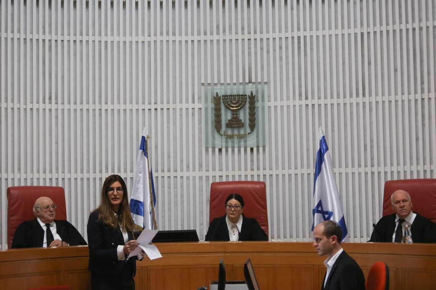 הרכב שופטים ידון בעתירה