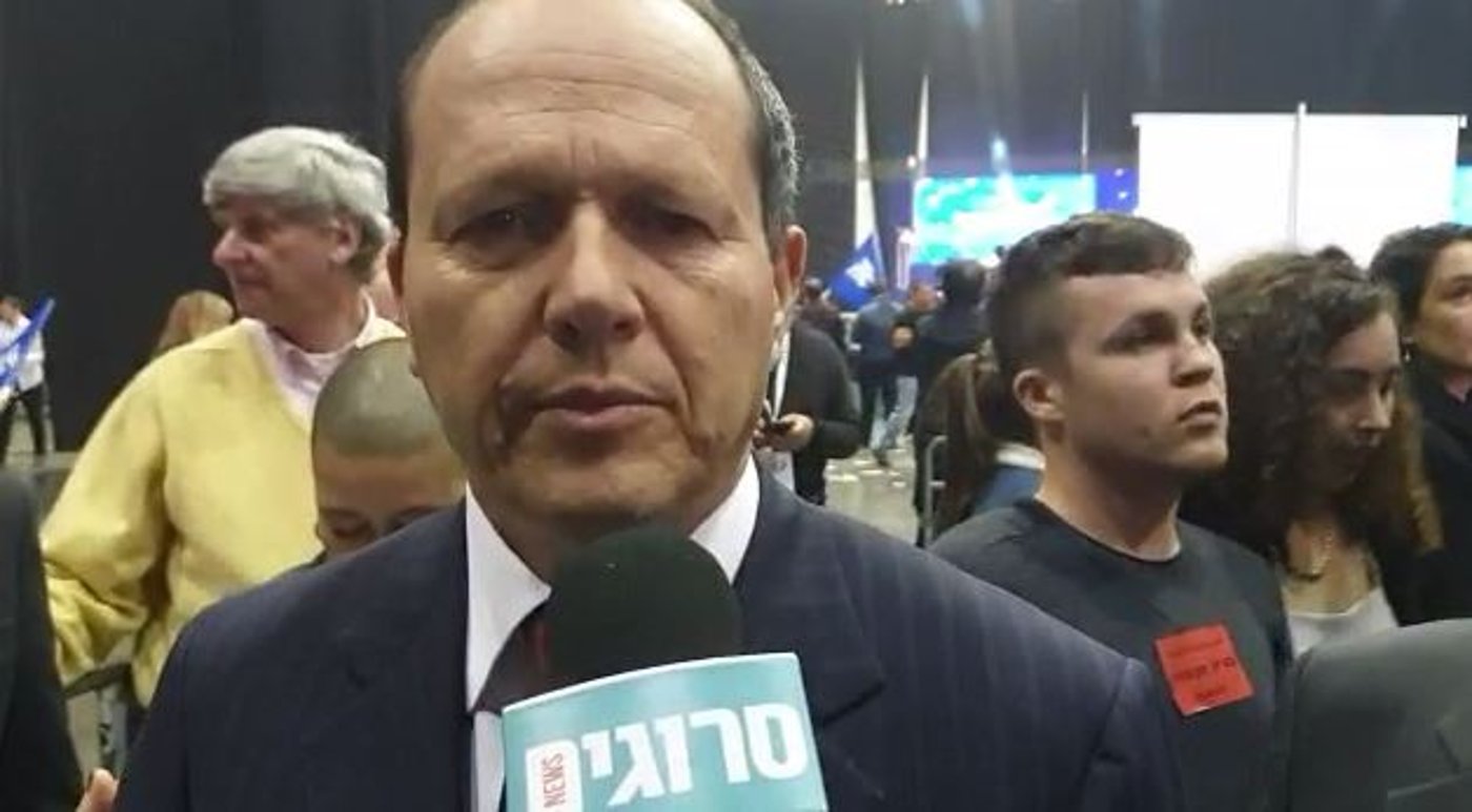 אחרי הזיגזג: שטייניץ ימשיך בתפקידו כשר האנרגיה
