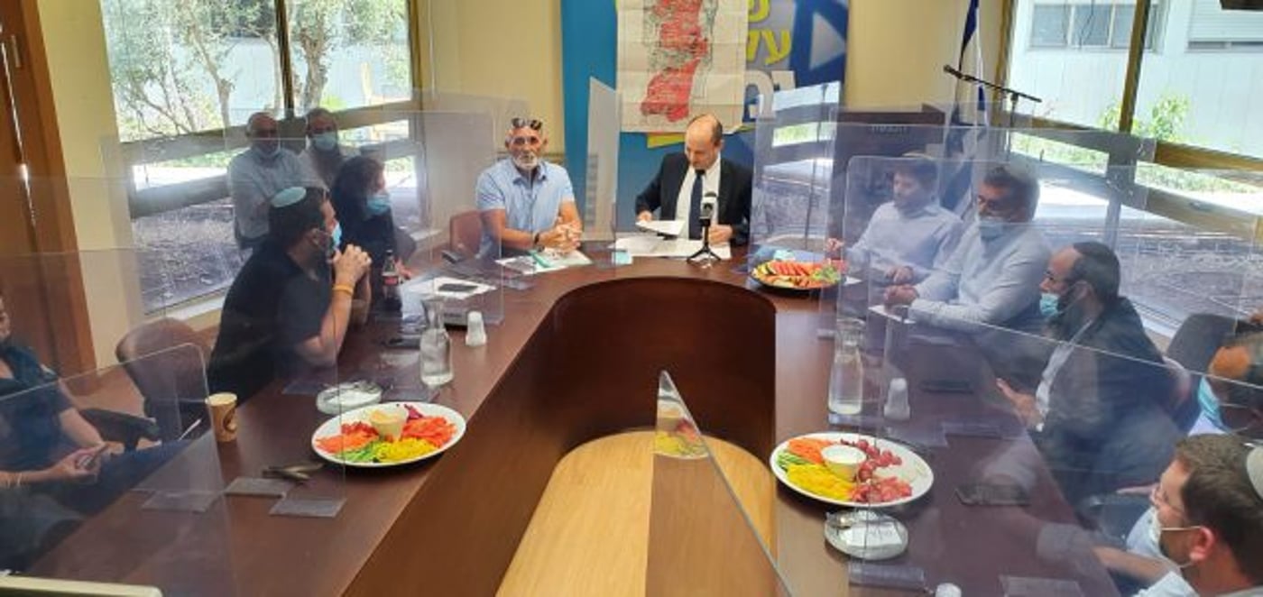 סיעת ימינה עם מועצת יש"ע