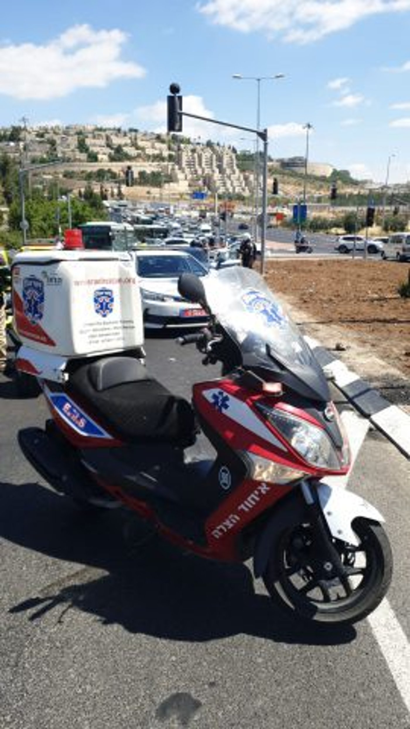 בת 18 נפצעה קשה בתאונה בשדרות גולדה מאיר בי-ם