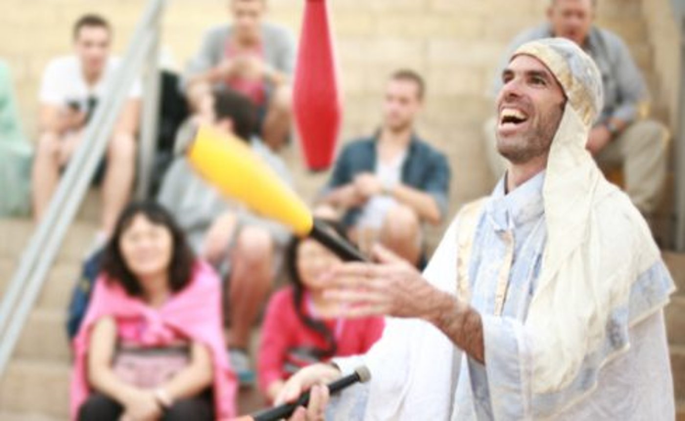 "זו מלחמה בפנים, בין מה שמושך אותך למטה לייאוש ולמחשבות איך עושים קומבינות כדי להגדיל את דמי האבטלה"