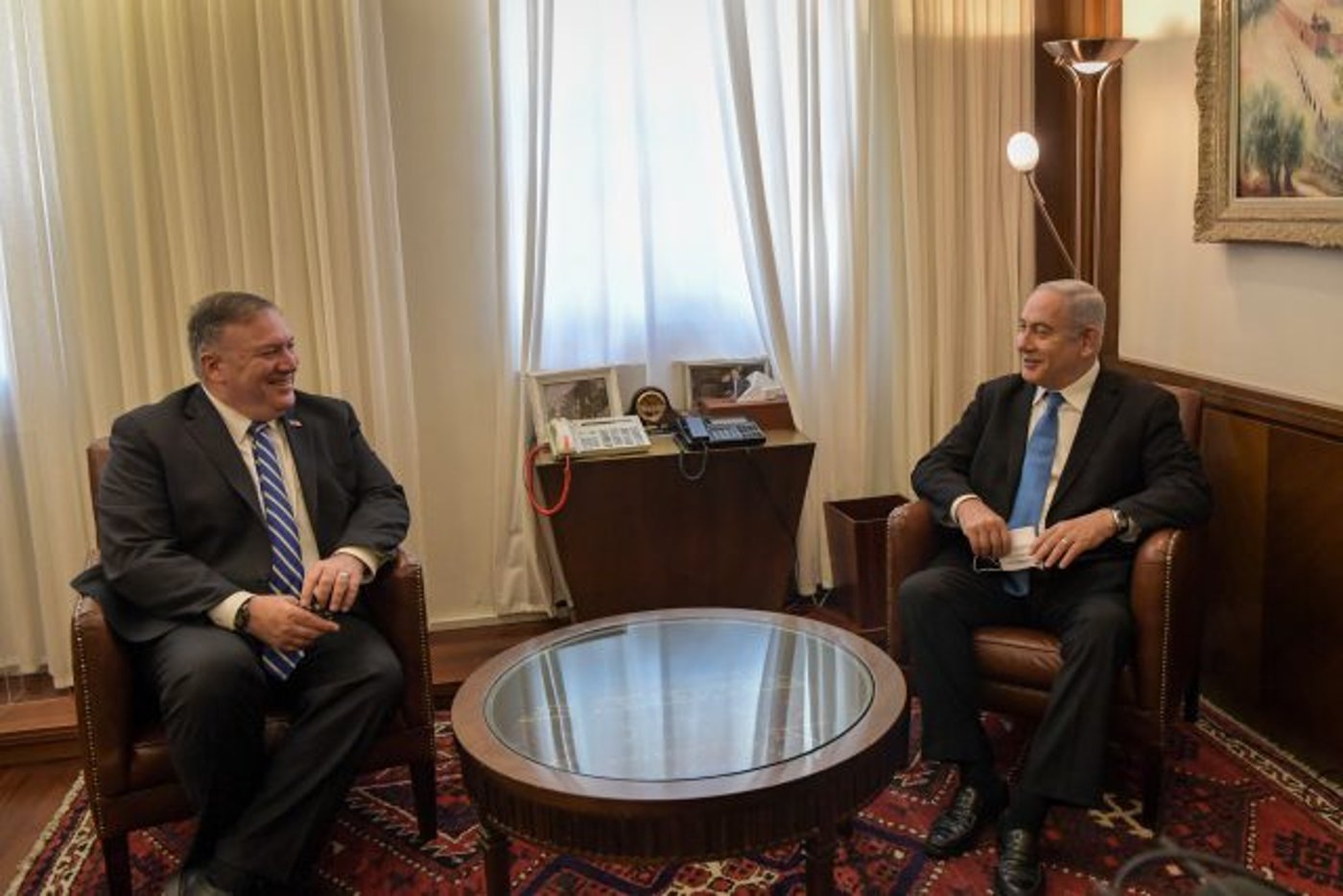 פומפאו לנתניהו: "נשמור על יתרונה הצבאי של ישראל"
