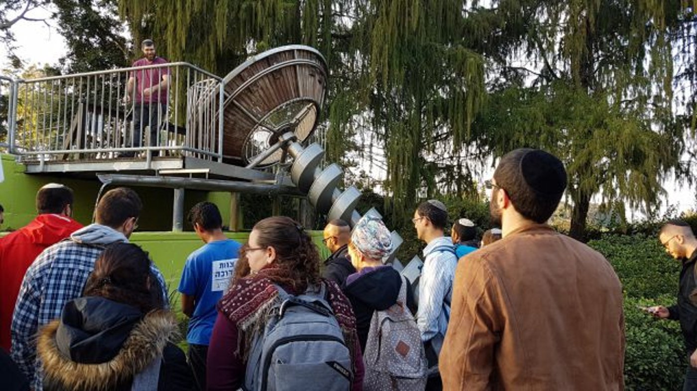 "מערכת החינוך משוועת למורים משמעותיים למדעים"