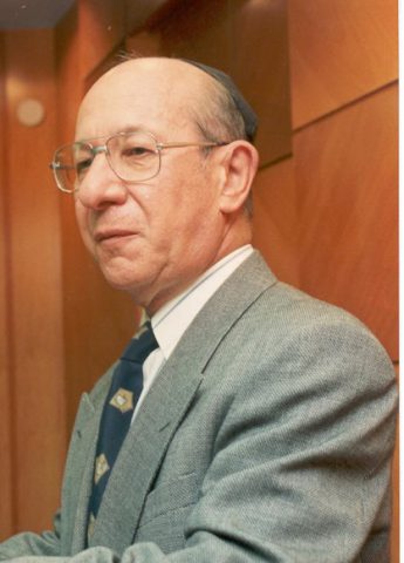 ח"י תשרי – 16 שנה לפטירתו של פרופ' זאב לב