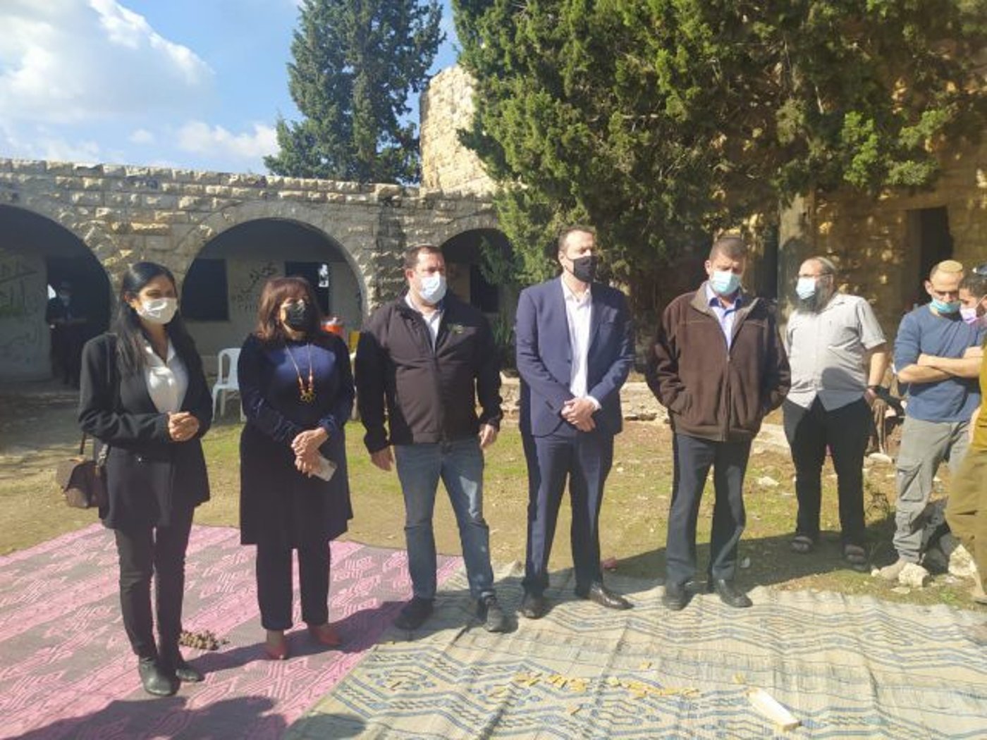 צפו: הח"כים וראש מועצת שומרון נוטעים עץ בשא-נור