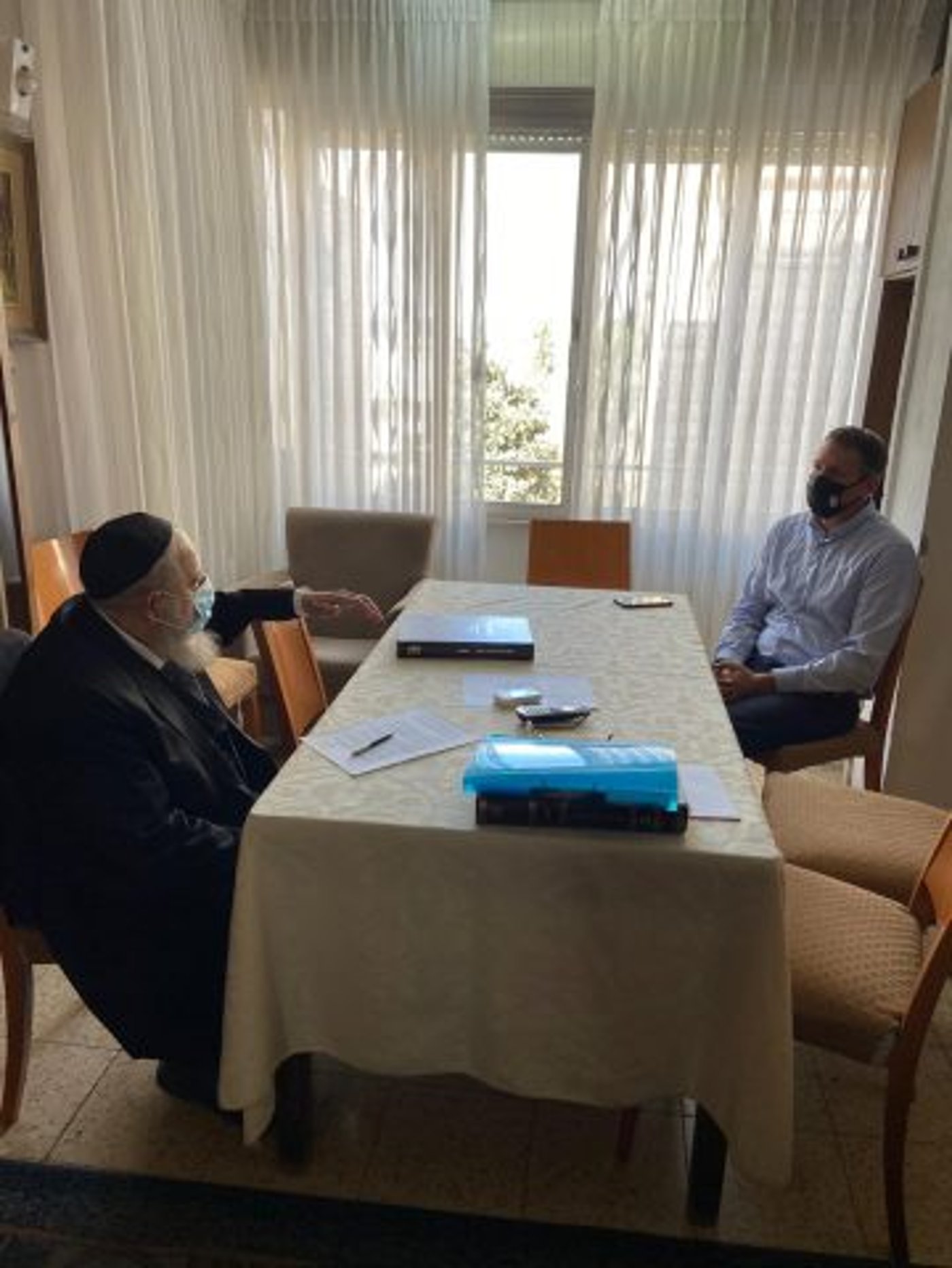 הרב שטרן ומתן כהנא