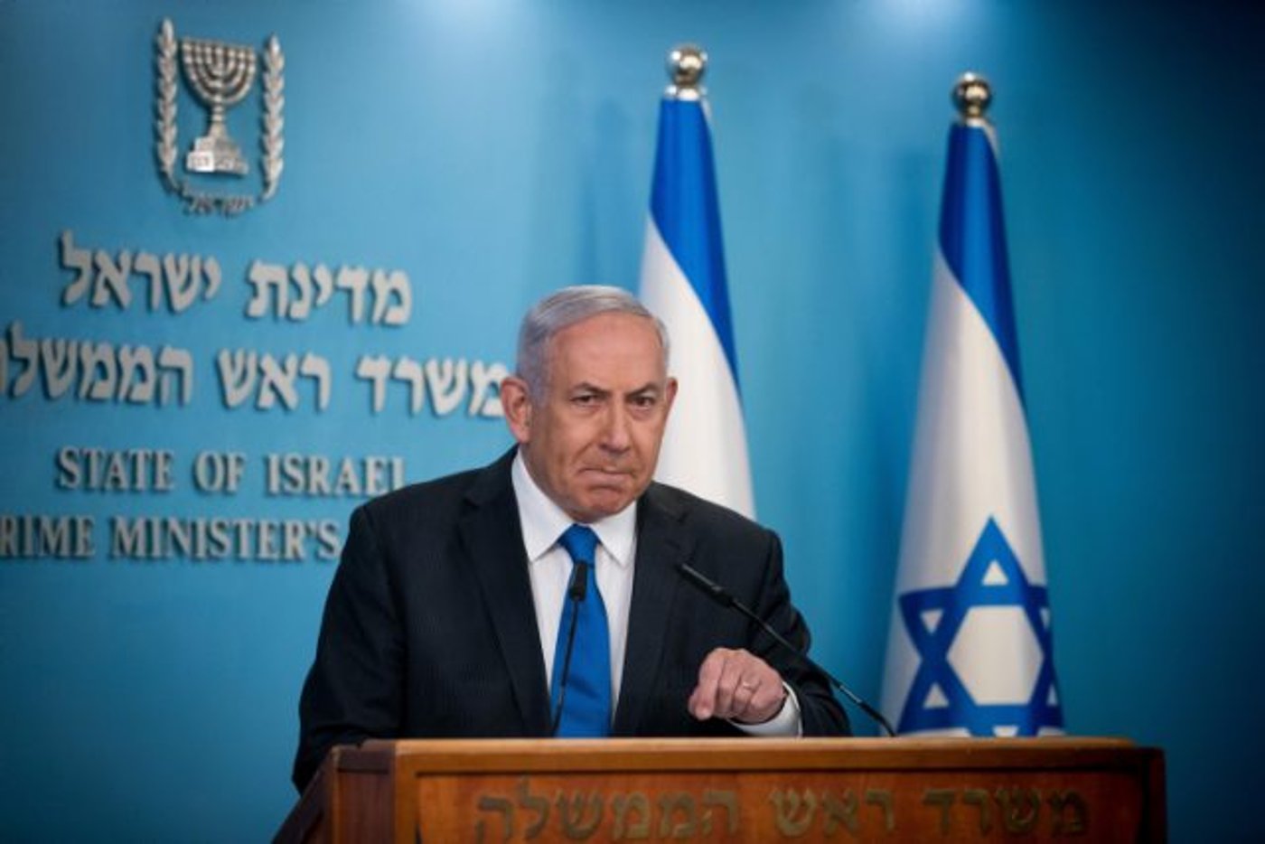 מדיניות מבוהלת