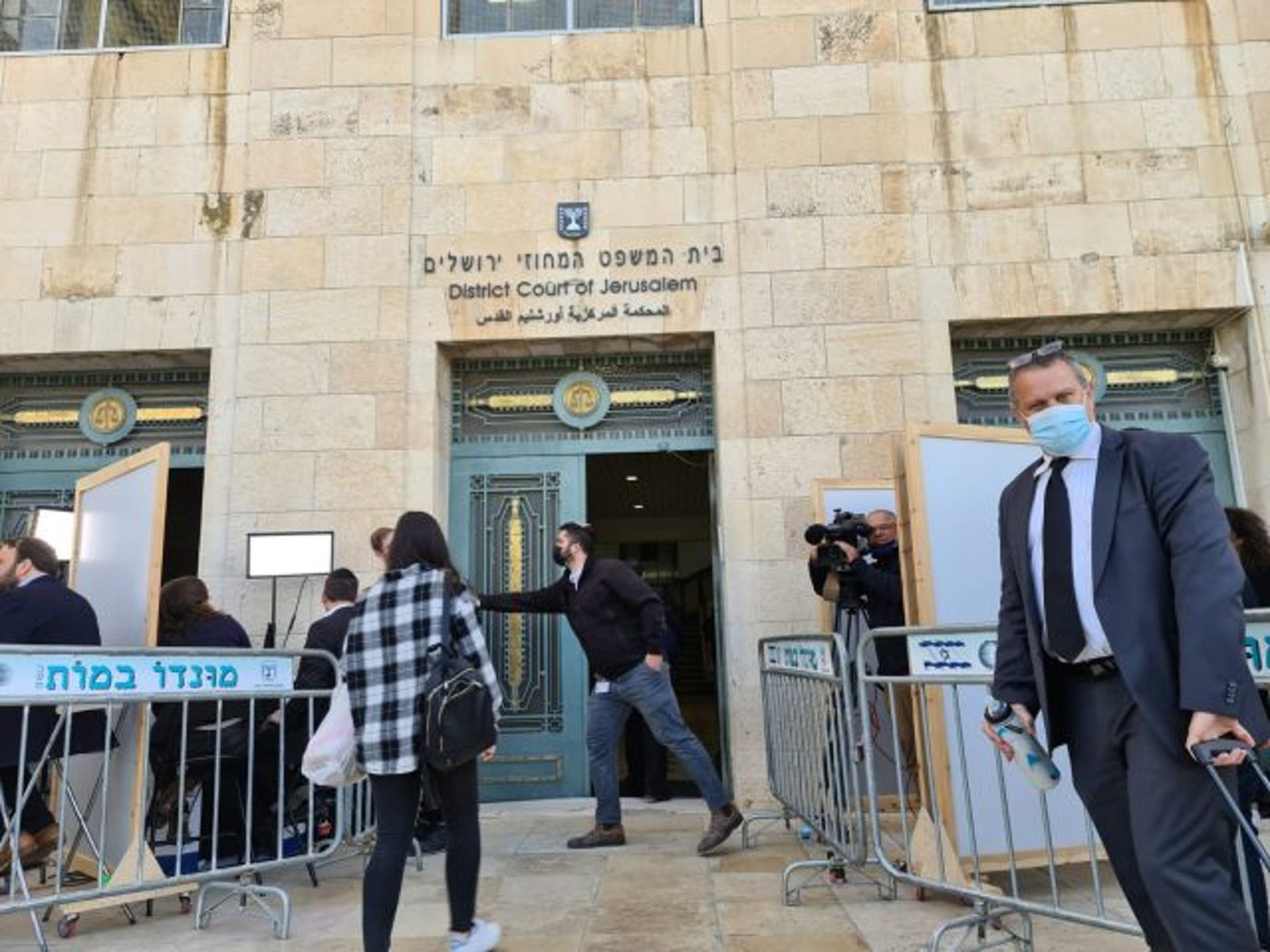 שלב ההוכחות מתחיל: נתניהו הגיע לבית המשפט