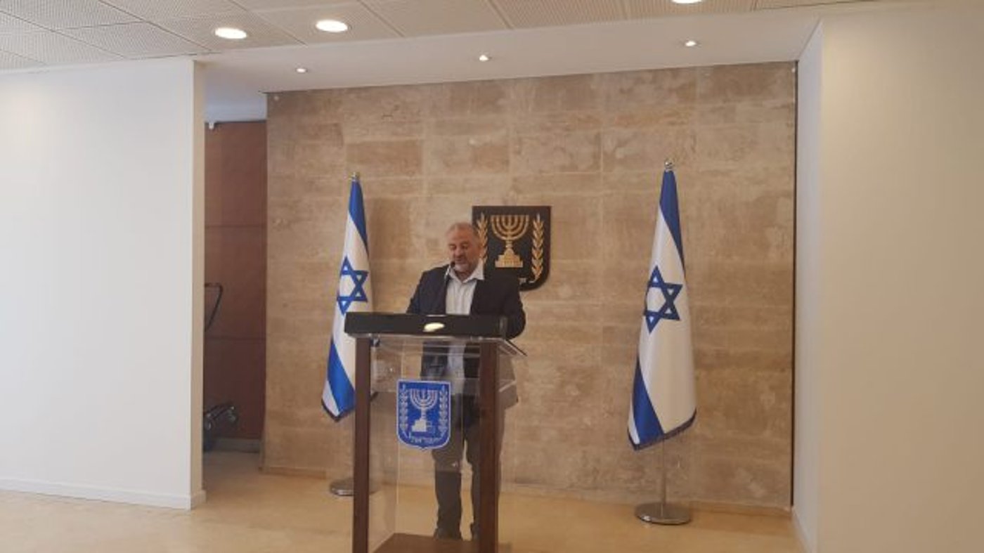 מנסור עבאס