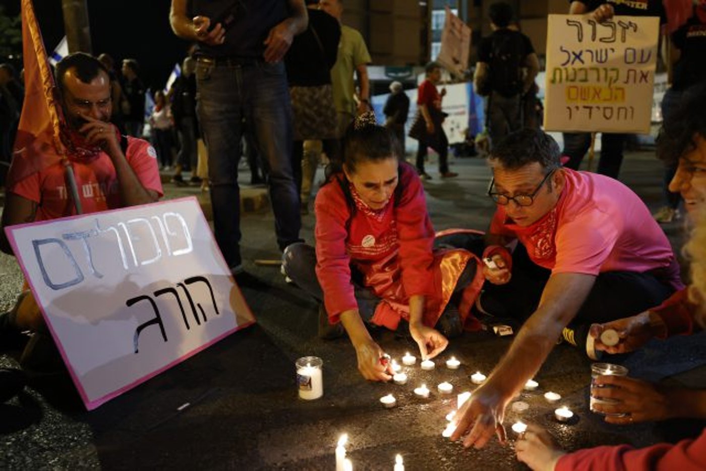 בתל אביב ובמירון: מדליקים נרות לזכר ההרוגים באסון