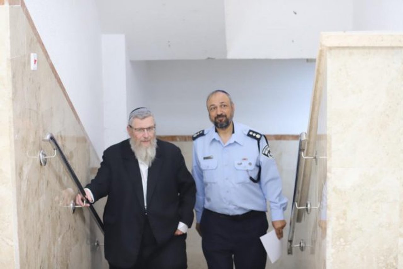האם משטרת ישראל הופכת למשטרה שומרת הלכה?