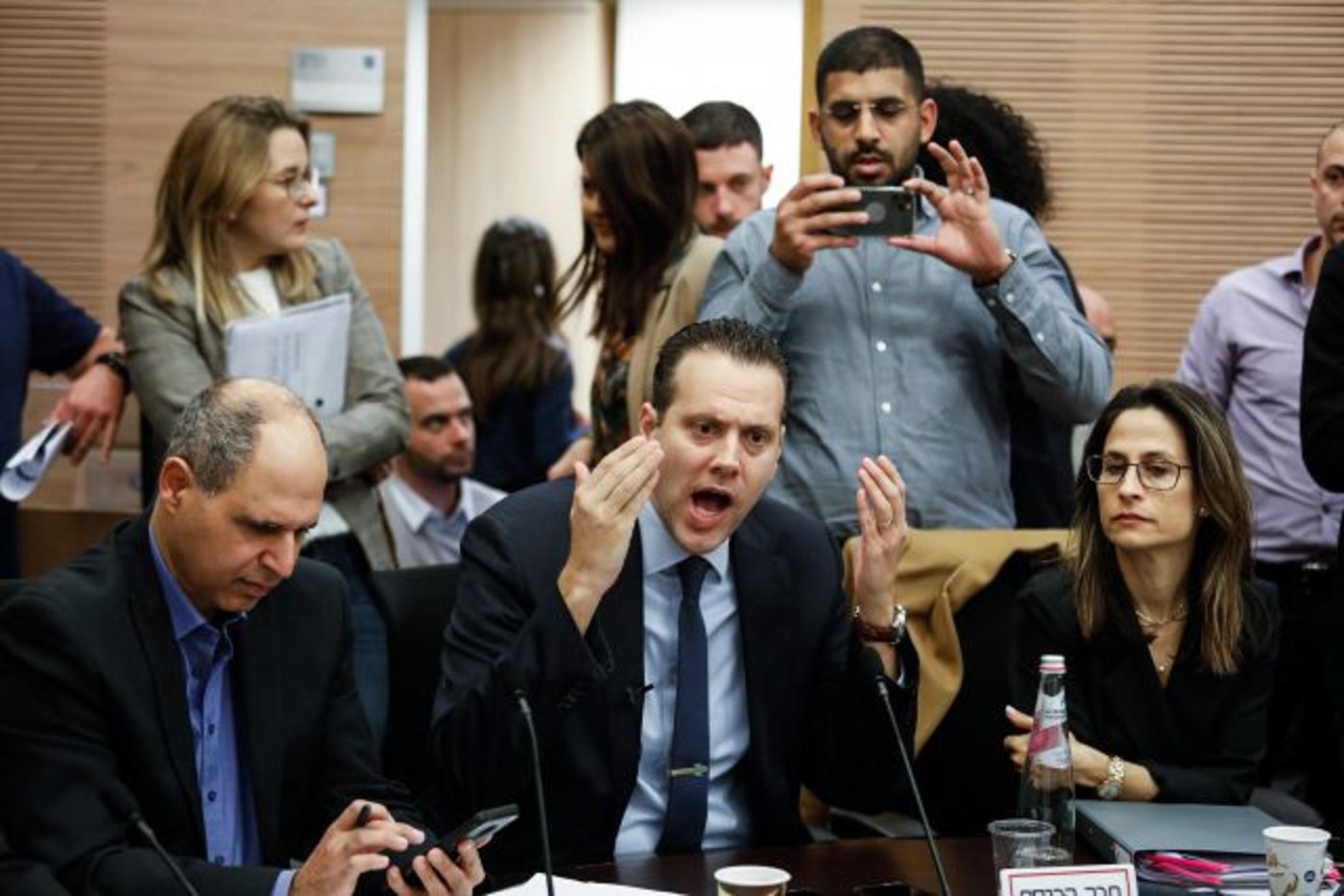 מיקי זוהר ארכיון
