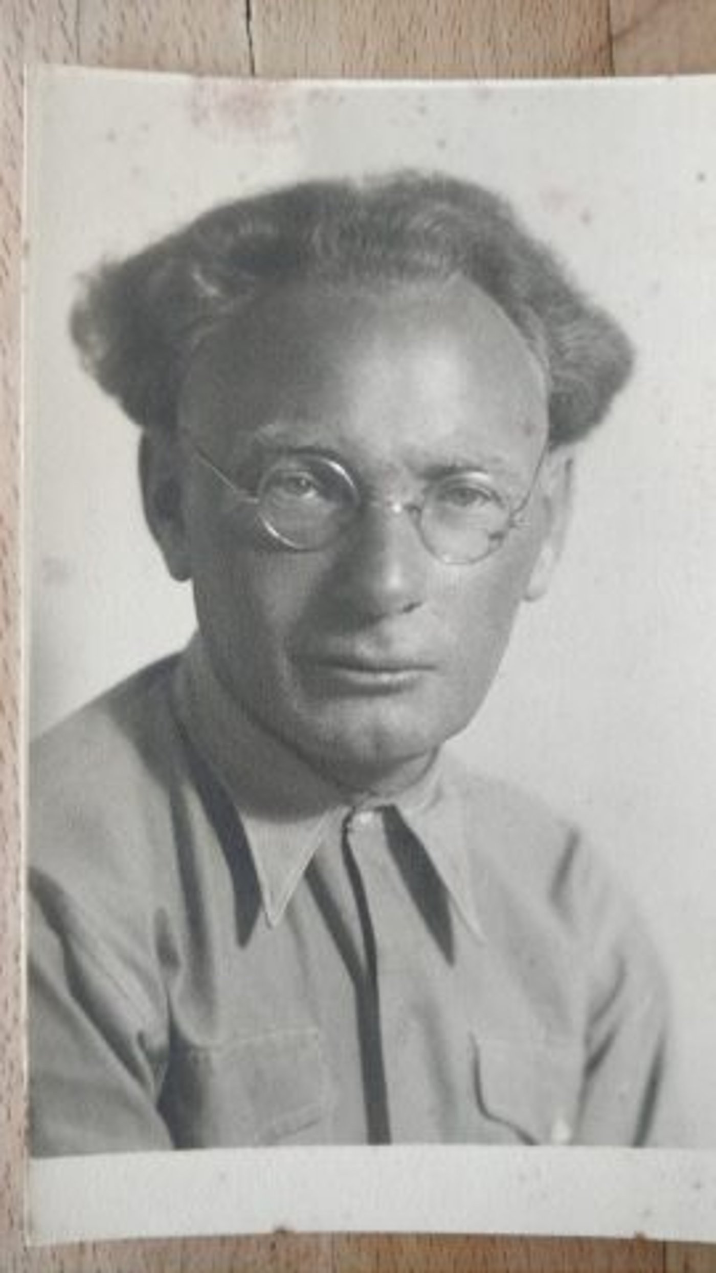 הסופר יצחק דמיל שווגר (מתוך אוסף משפחתי)