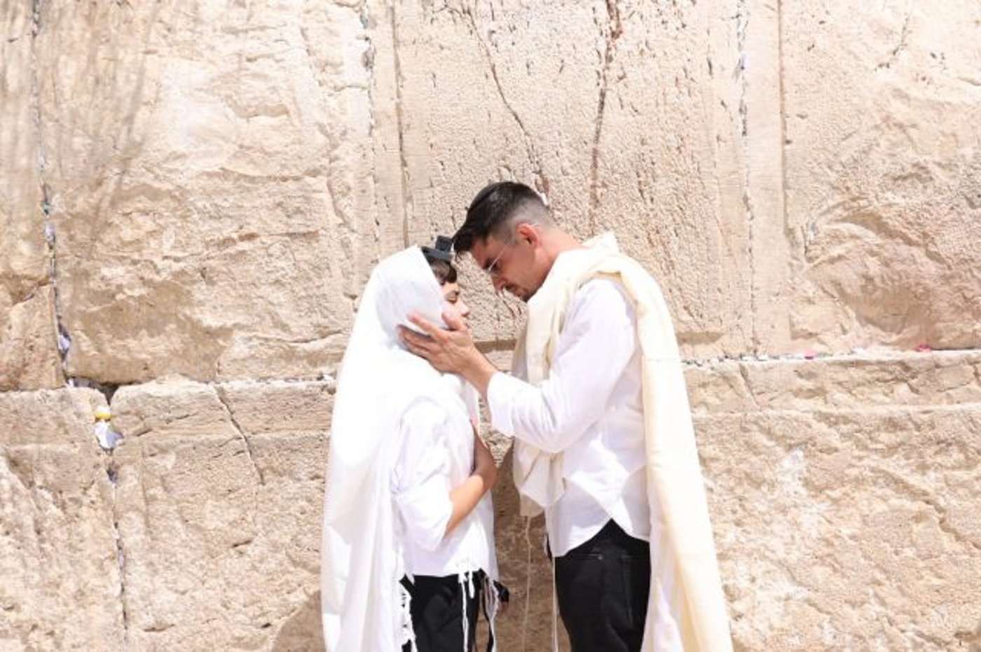 ג'קי אזולאי חגגה בכותל בר מצווה לבנה יחד עם הגרוש