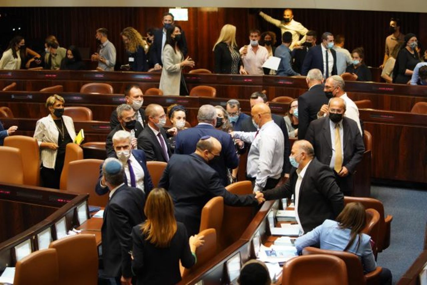 בנט ועבאס