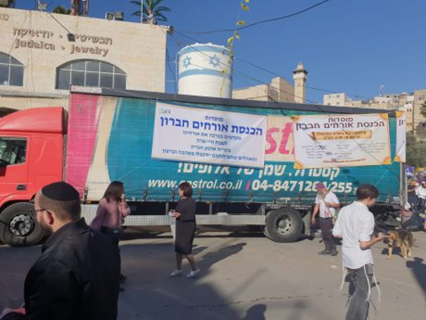 מי דואג שקול התורה ימשיך להישמע במערת המכפלה?