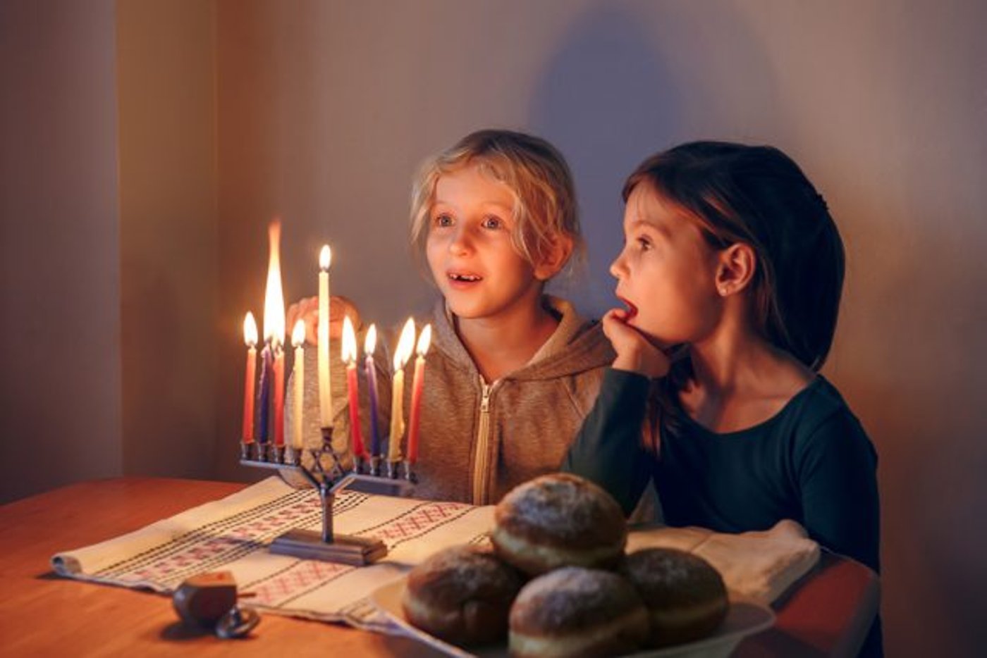 טעים וקל להכנה: סופגניית שוקולד וחמאת בוטנים ביתית