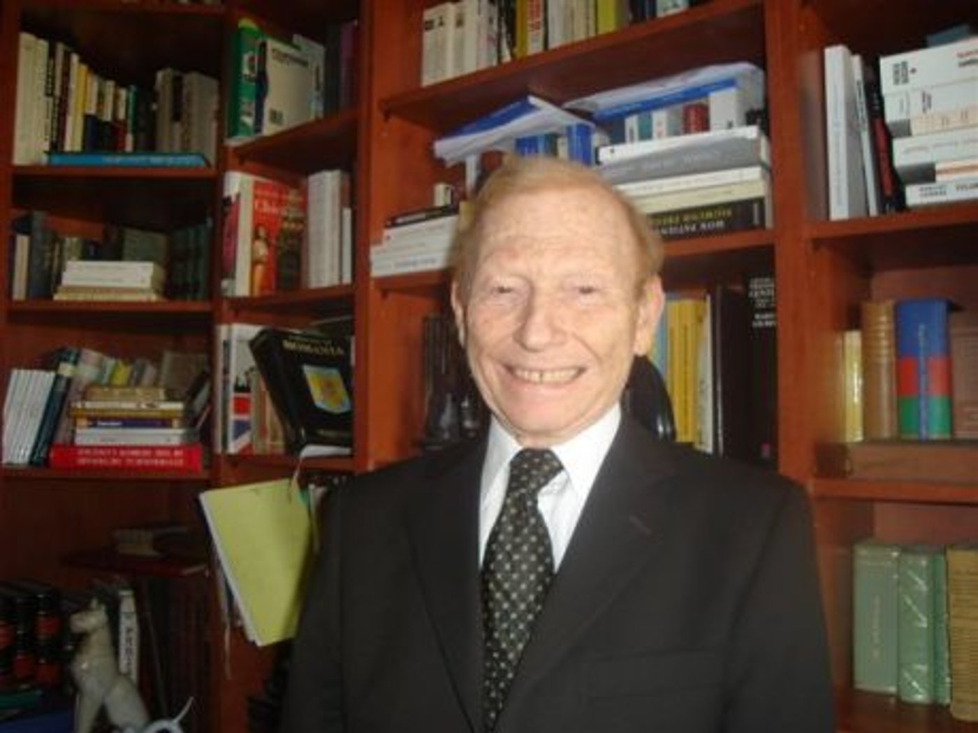 צבי מזאל, שגריר ישראל לשעבר במצרים.