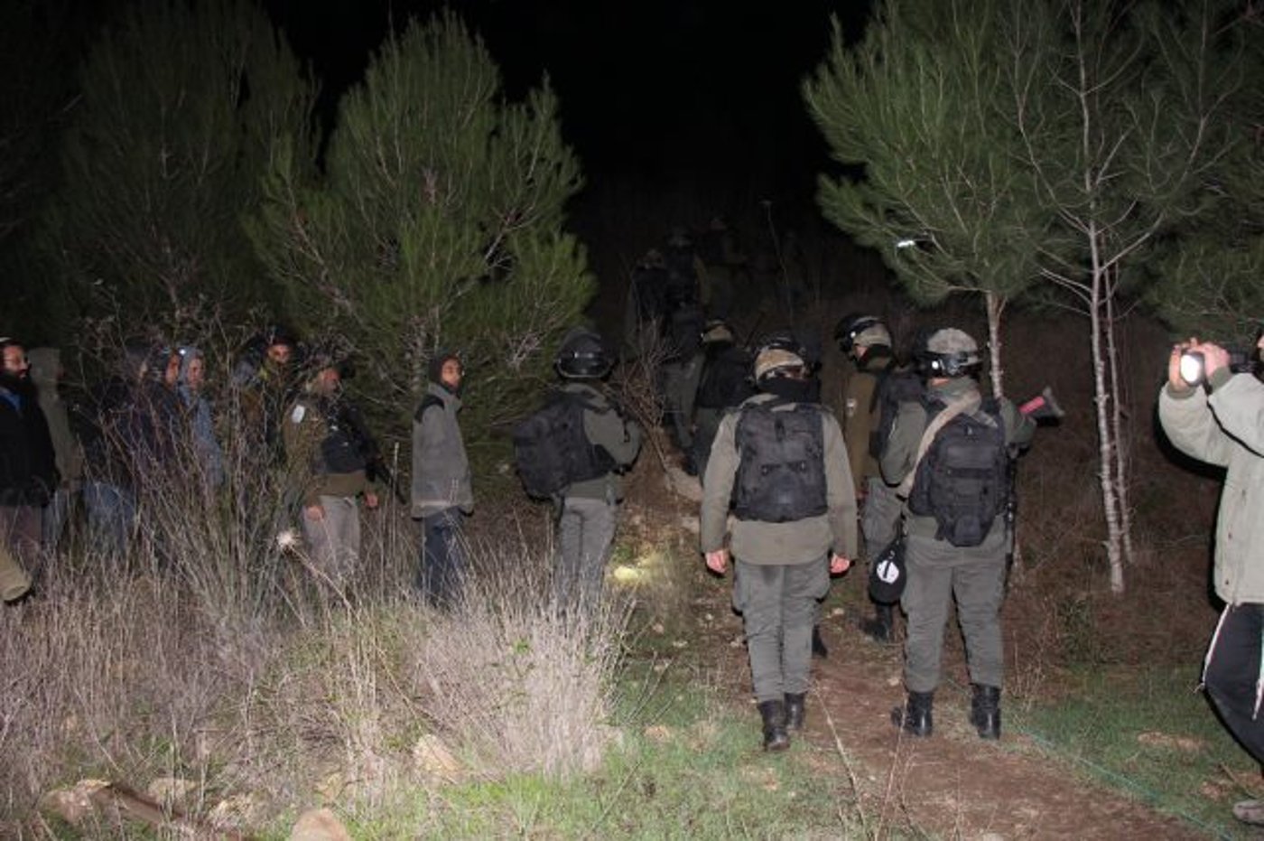 צה"ל חסם את חומש: "פרס לטרור"