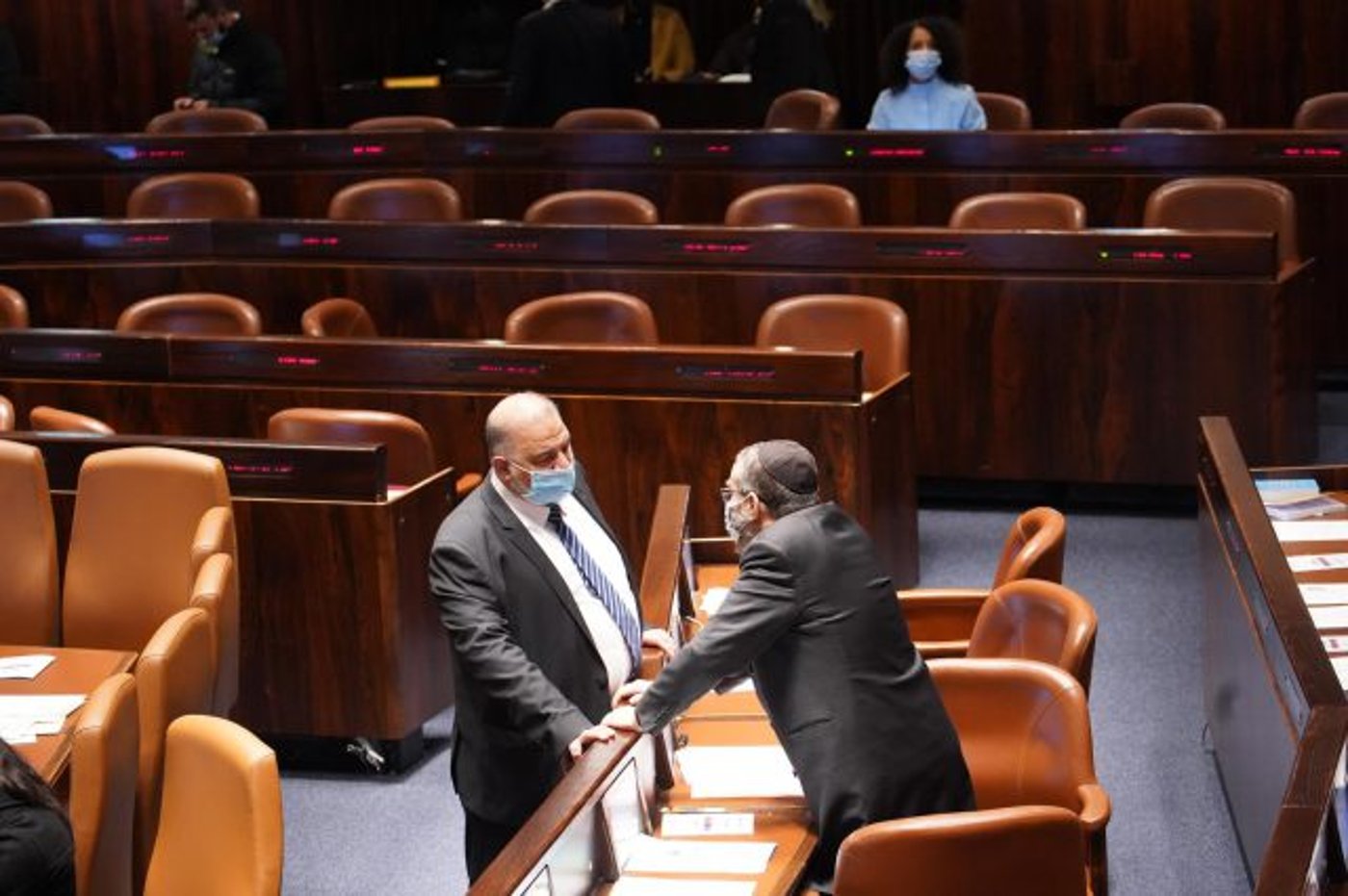 גפני ועבאס