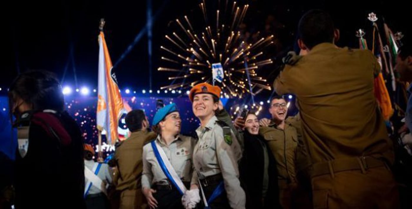 לצד שרית חדד: עידן עמדי יופיע בטקס המשואות