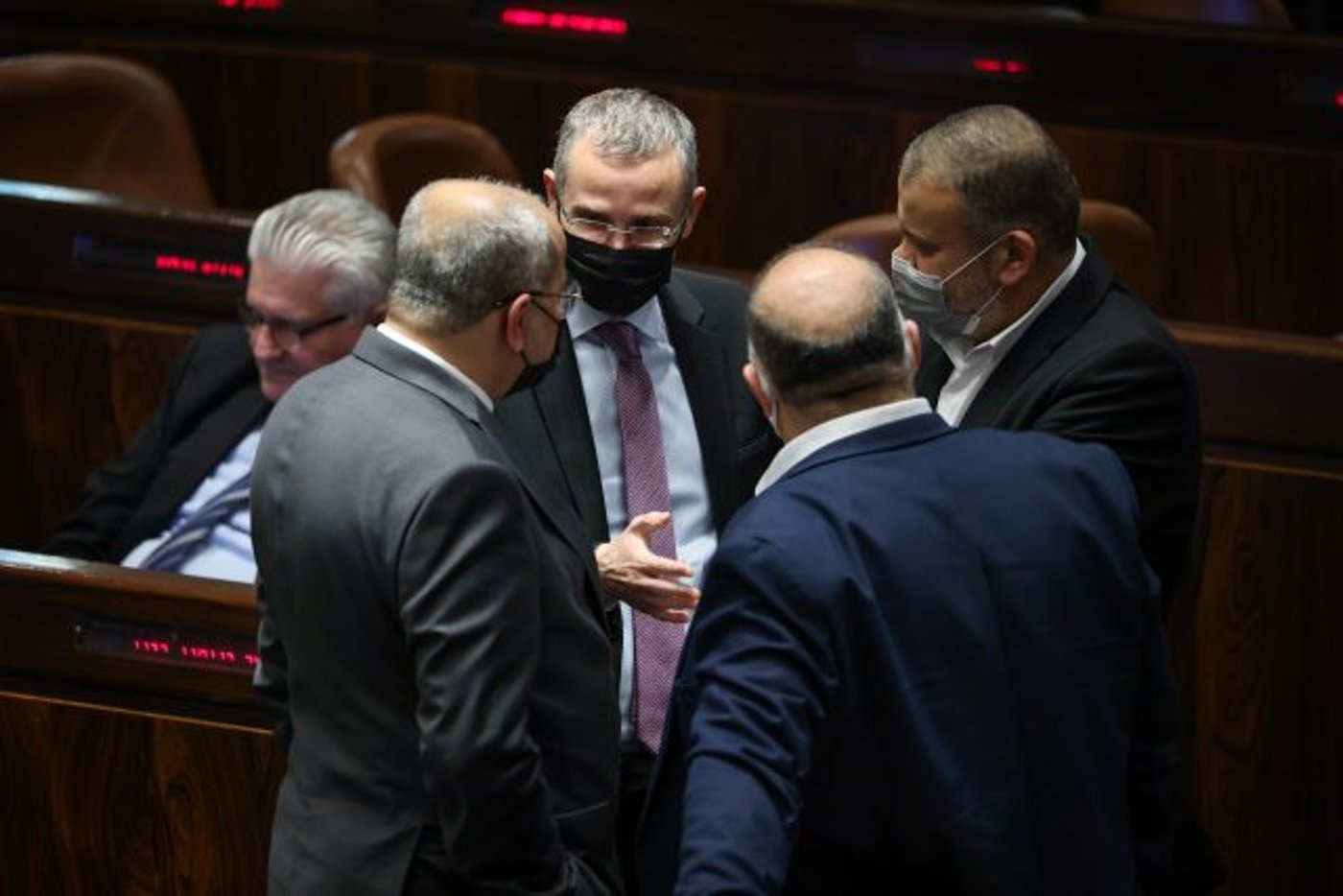 יו"ר סיעת הליכוד יריב לוין עם חברי המשותפת, ארכיון