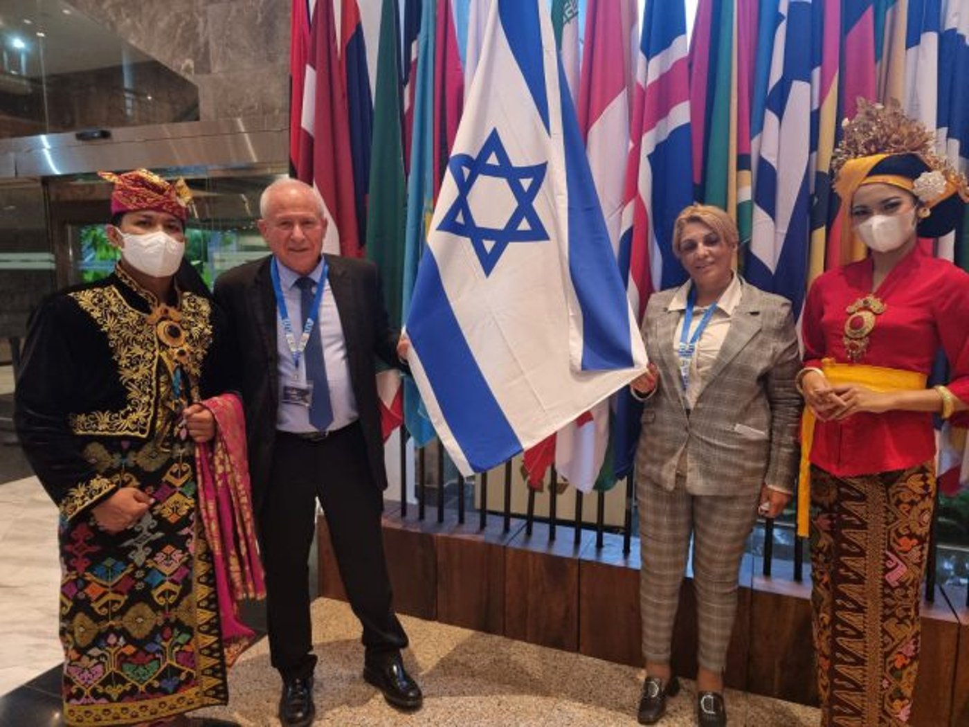 חברי הכנסת שפק ודיכטר