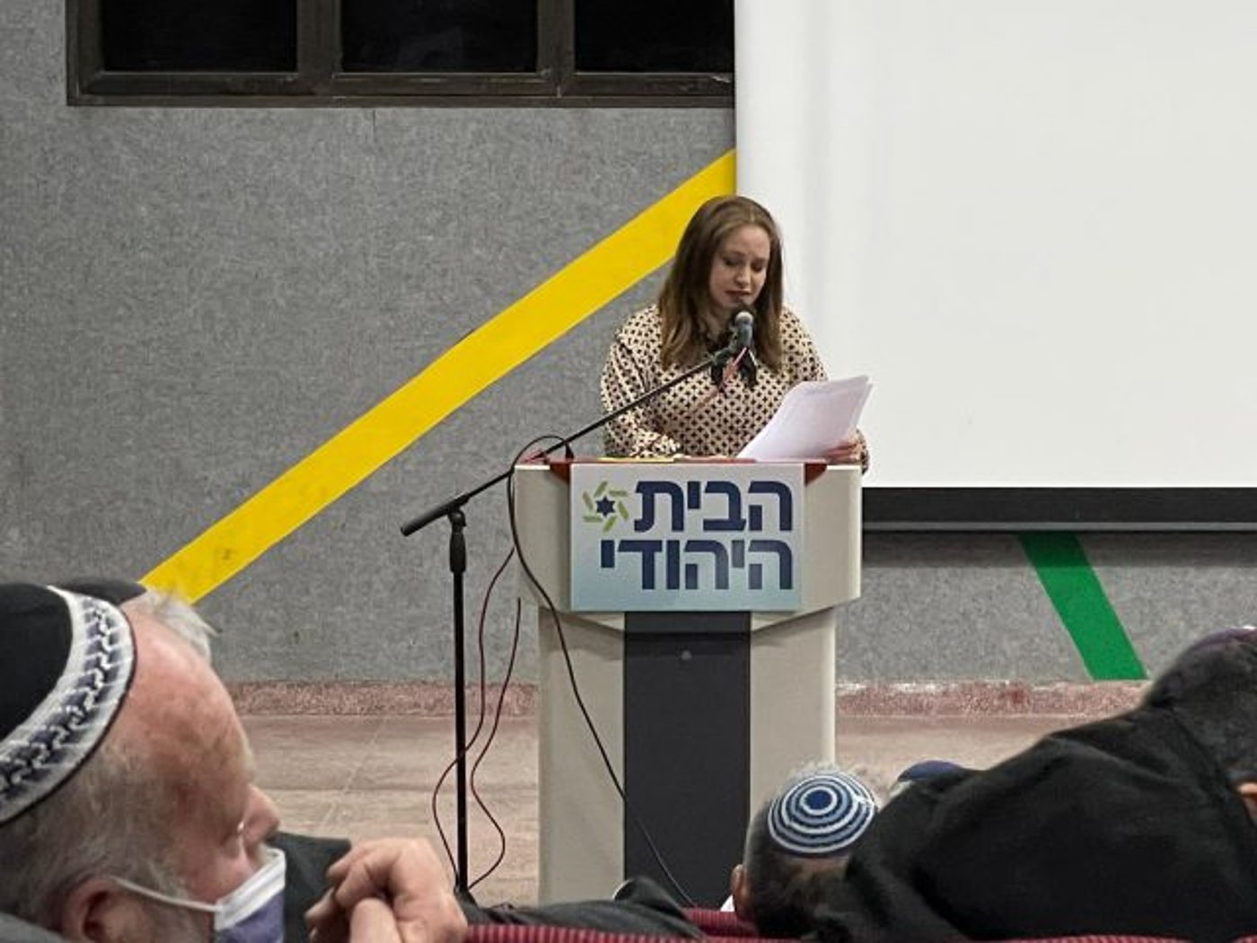 אחרי חשיפת סרוגים: הוגשה עתירה נגד חגית משה