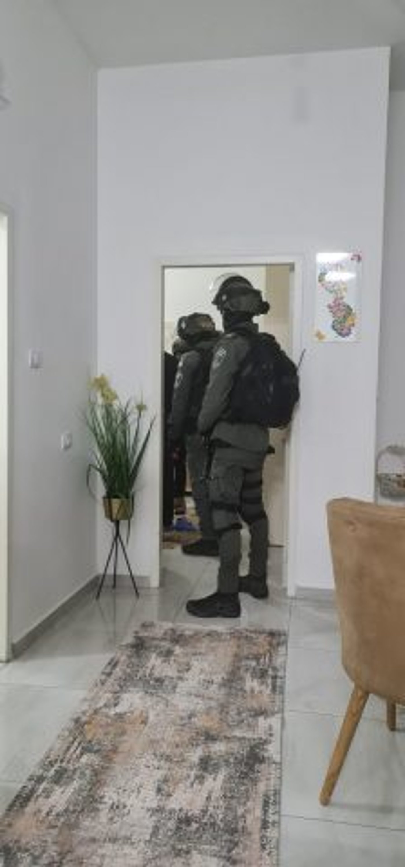 עוכבו 12 חשודים בתמיכה והשתייכות לדאע"ש
