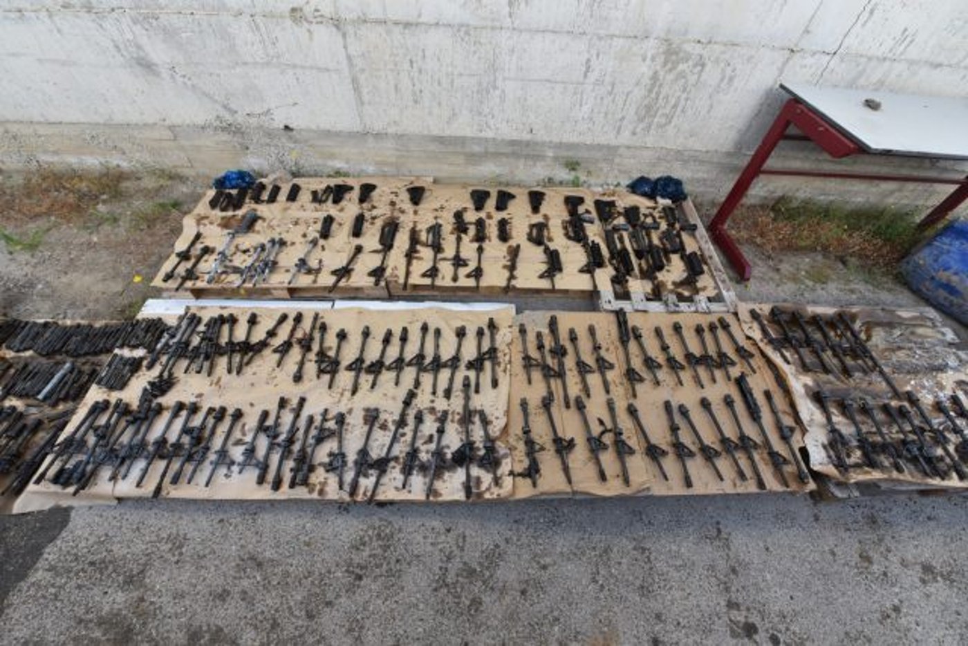 תפיסת מחסן האמל"ח בבית לקיה (דוברות המשטרה)
