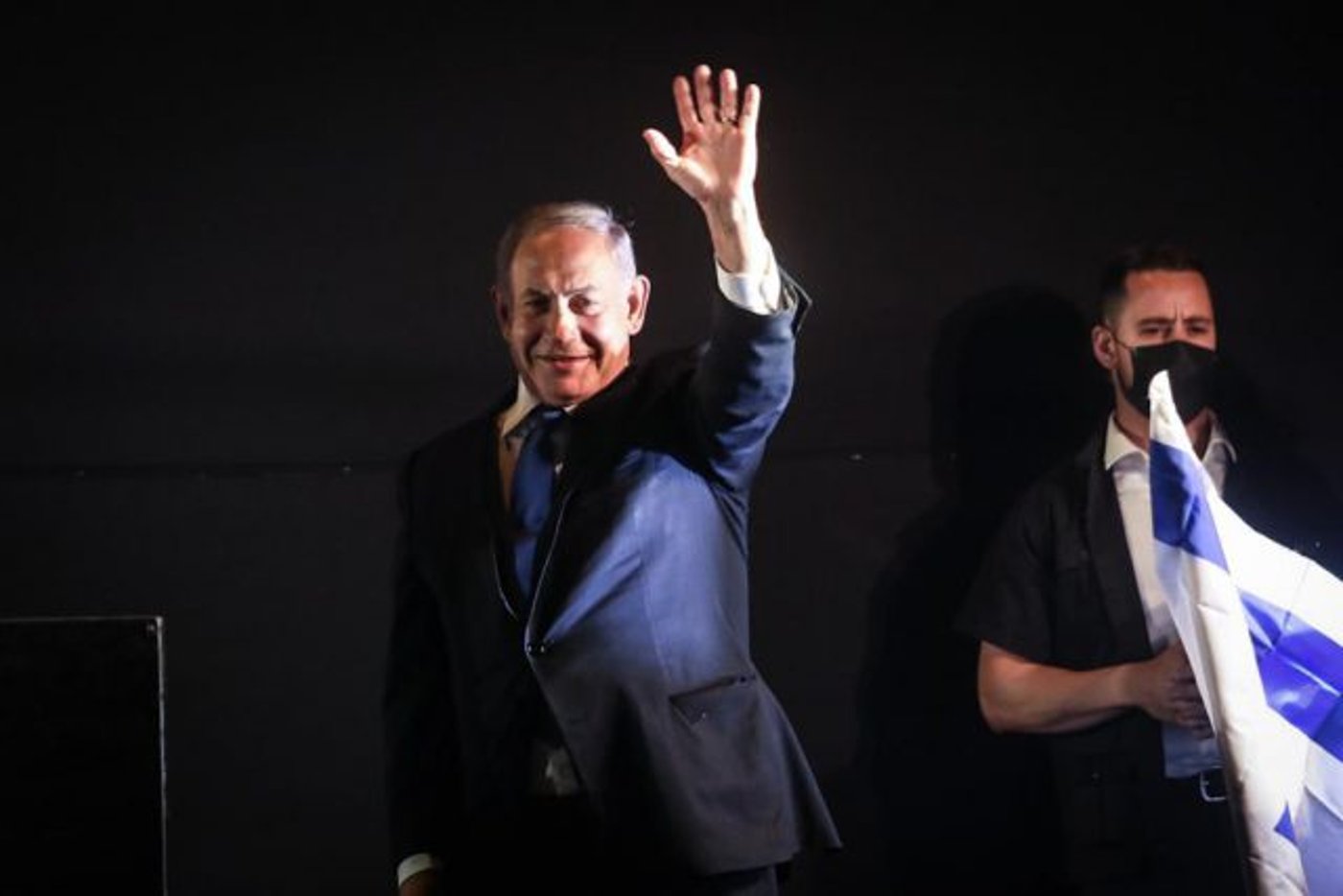 "לכו הביתה". נתניהו