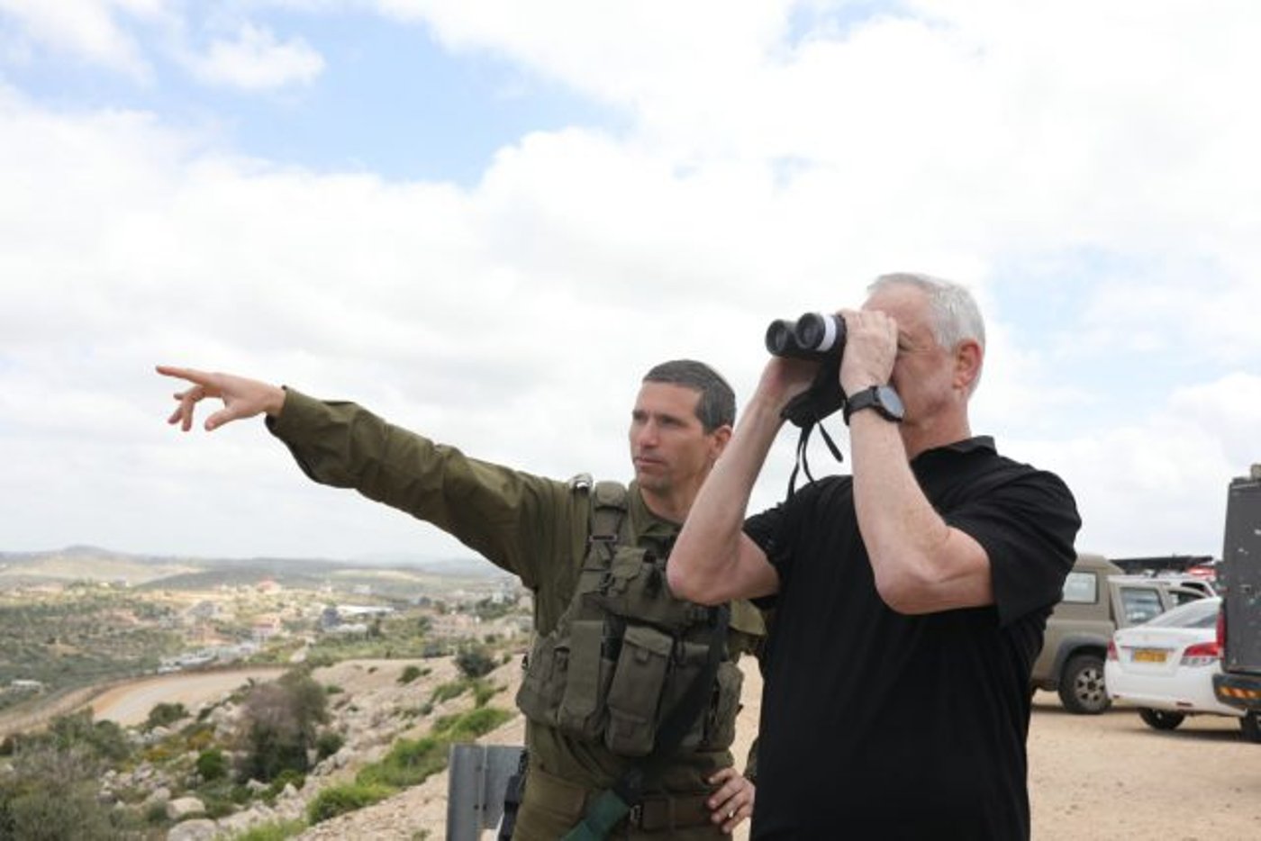 גנץ: "נכניס עוד עשרות אלפי פועלים נוספים לישראל"
