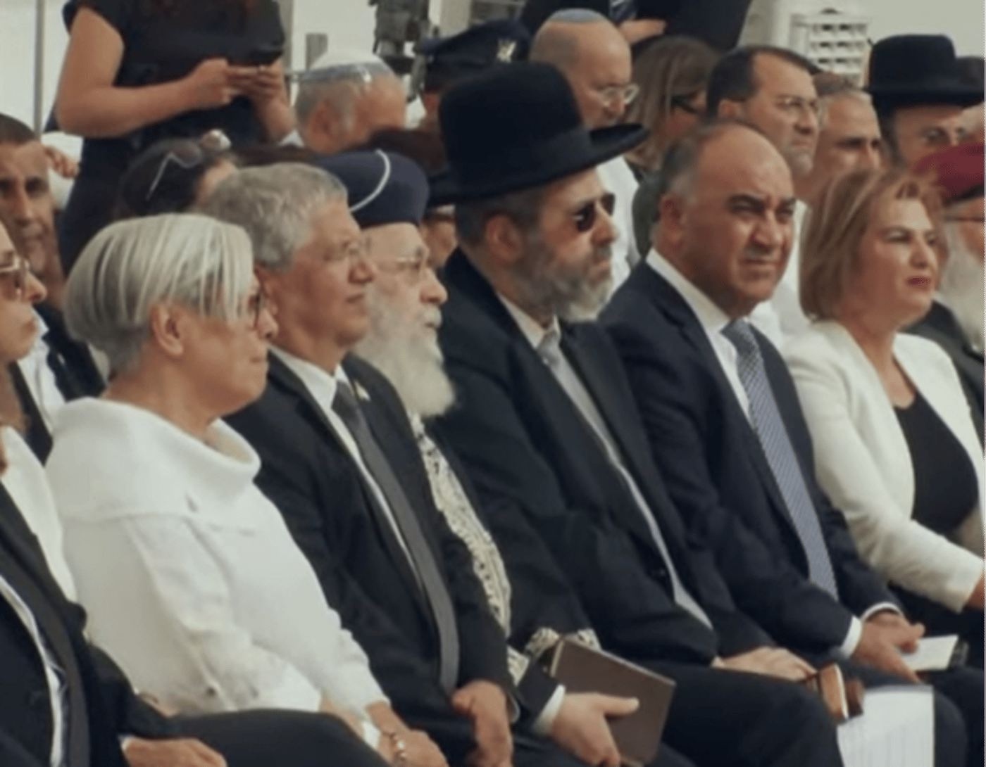 "לו יכלו, היו מבקשים מאתנו: תמשיכו לחיות יחד"