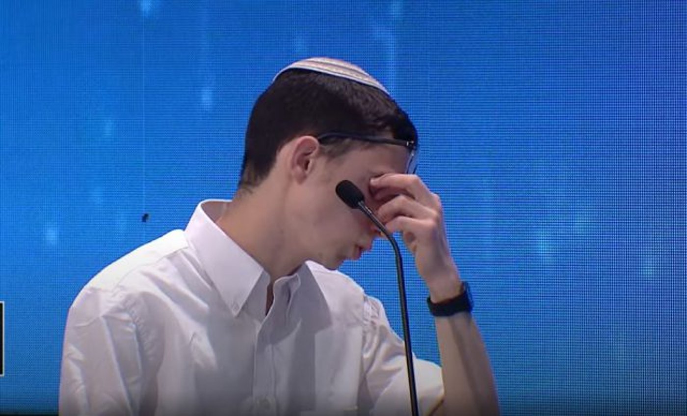 דביר מרצבך חושב על התשובה