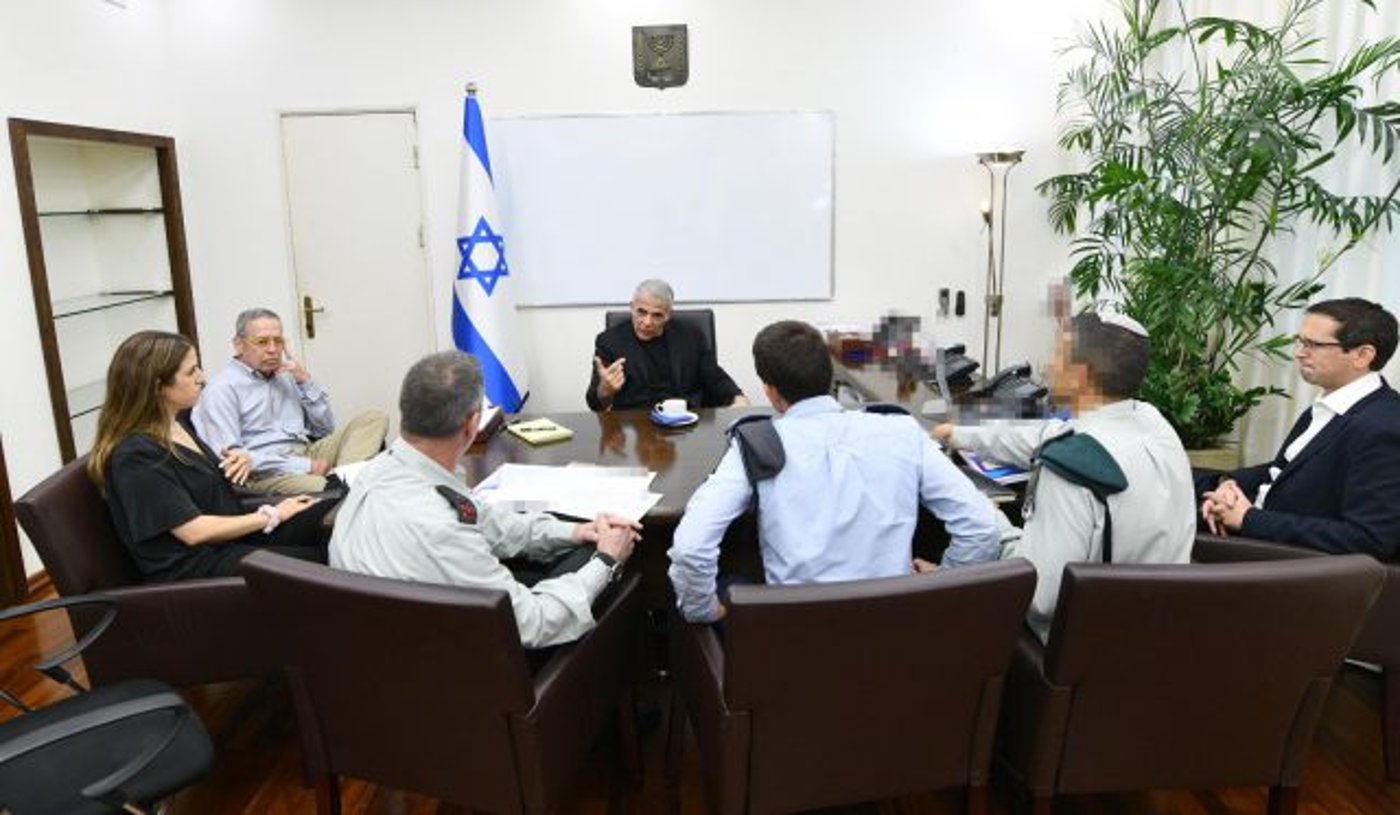 סטילס: חיים צח /לע"מ
