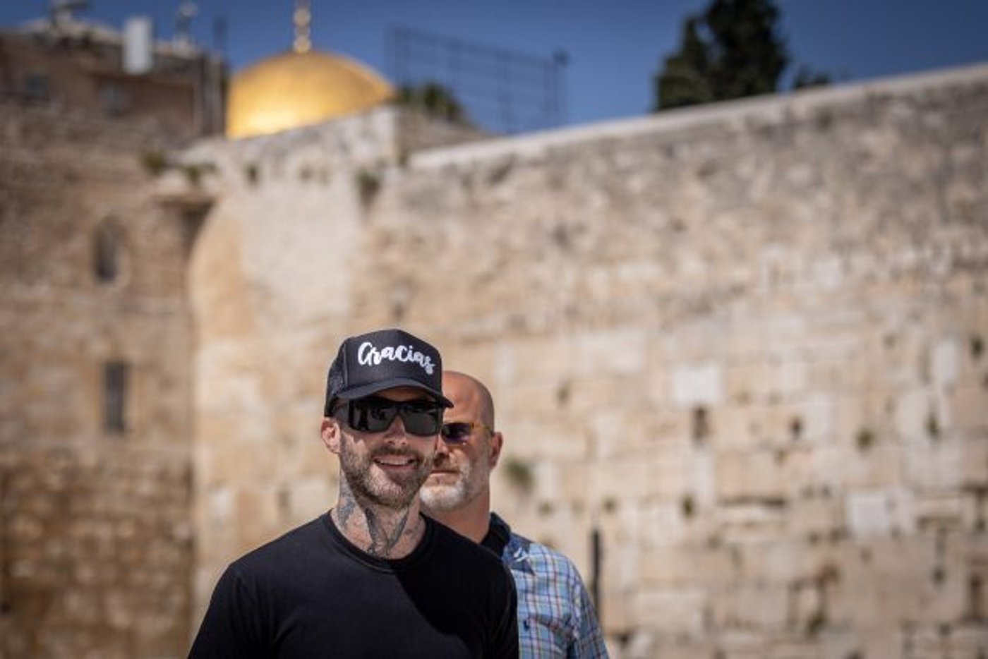 אדם לוין