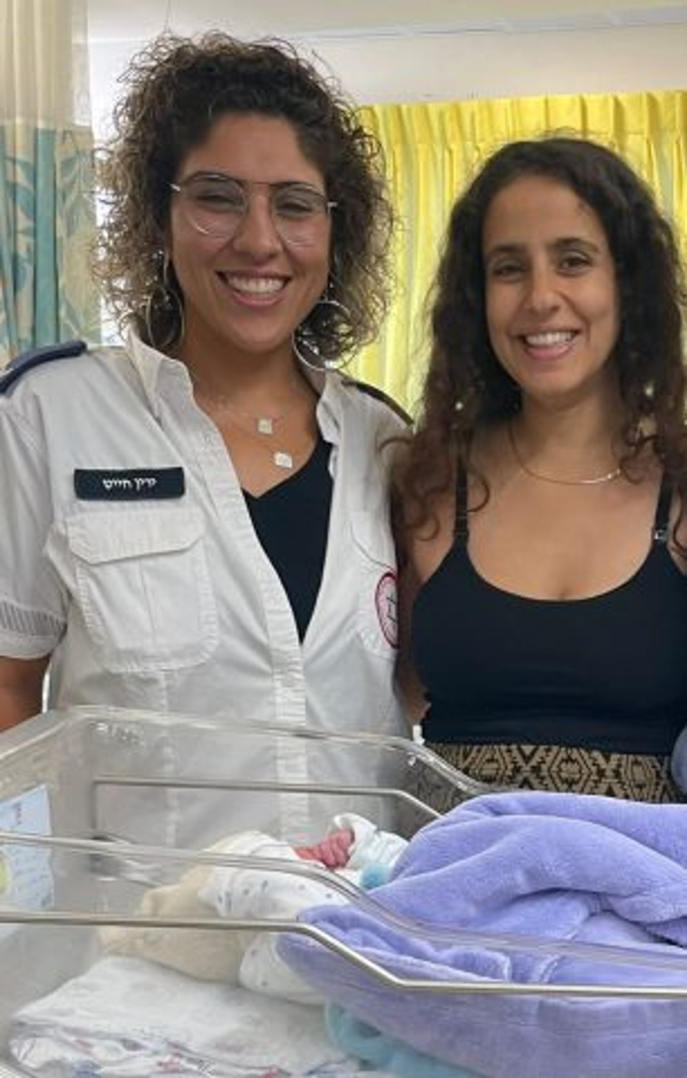מעיין, החובשת והרך הנולד