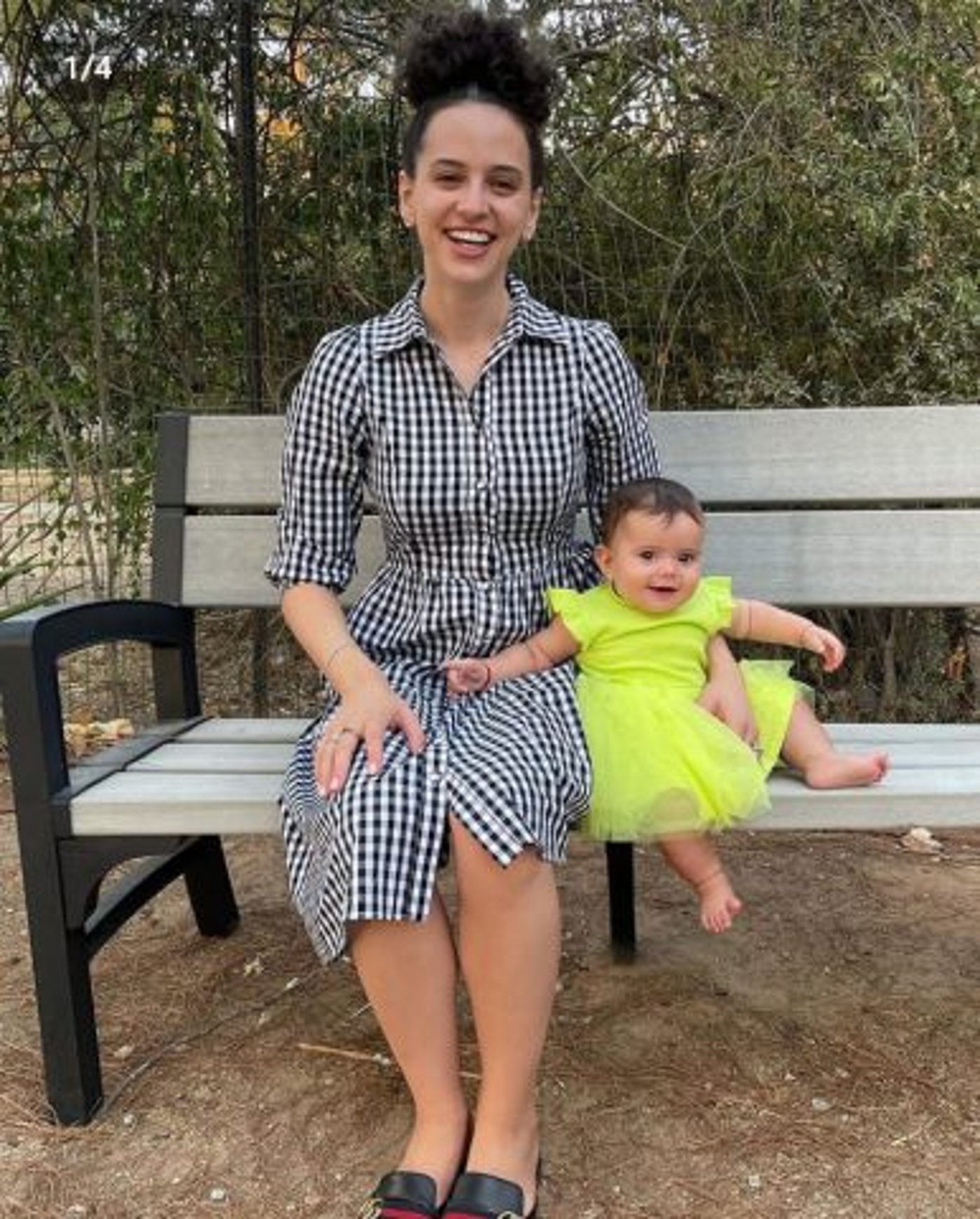 גם אלונה התלבשה בהתאם (צילום מסך מתוך אינסטגרם)