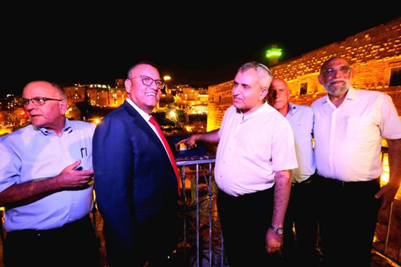 השר אלקין וראש העיר ליאון, הערב