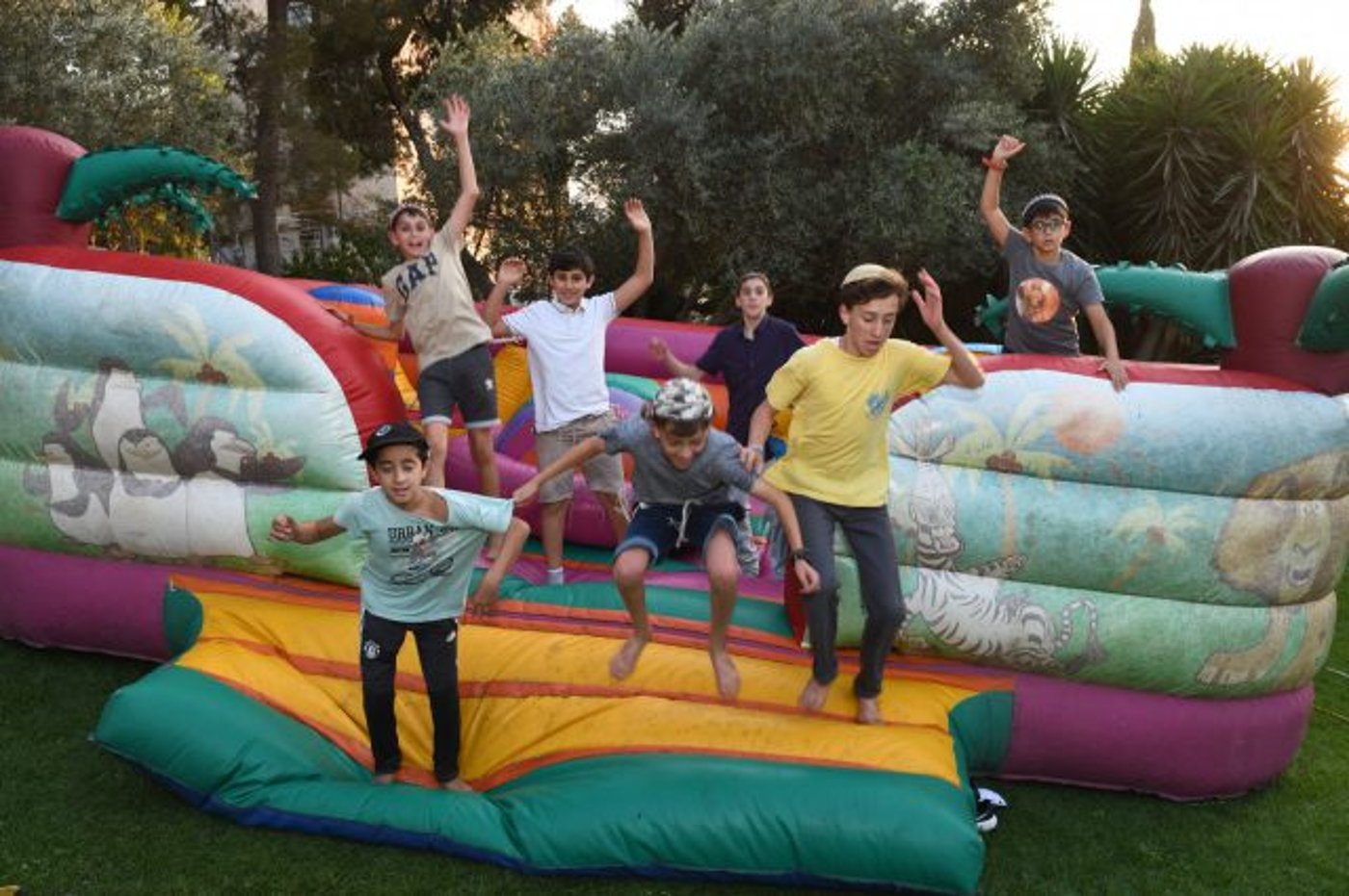 בשקט בשקט: הצעירים מגיעים לצפון ירושלים